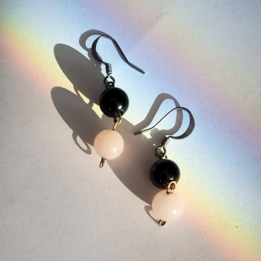 white quartz black onyx crystal ball boho earrings - Picture 4 of 7